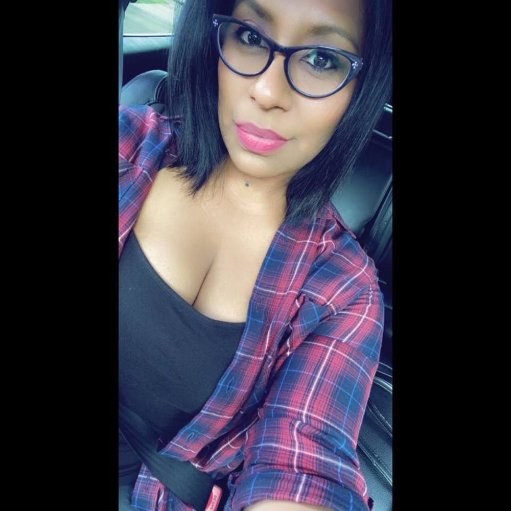 Meet your Posher, Lily